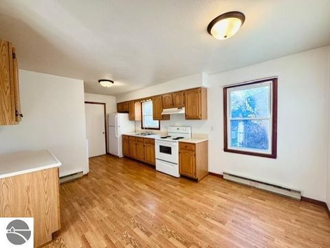 Tiny photo for 327 Eaton Street, Breckenridge, MI 48615 (MLS # 1940312)