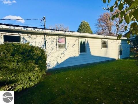Tiny photo for 327 Eaton Street, Breckenridge, MI 48615 (MLS # 1940312)