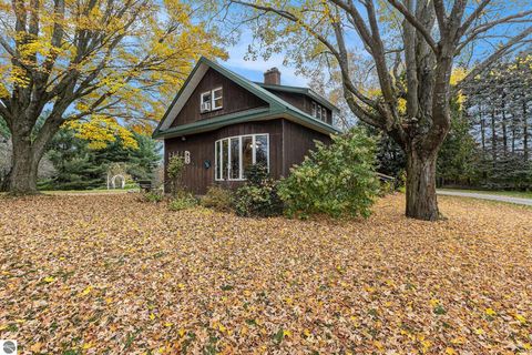 Tiny photo for 7602 S 43 1/2 Road, Cadillac, MI 49601 (MLS # 1940276)
