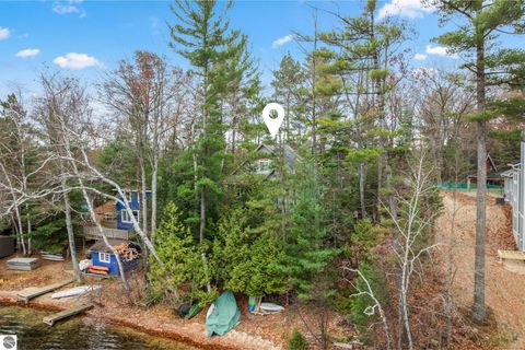Tiny photo for 4411 Lakeview Trail, Traverse City, MI 49696 (MLS # 1940729)