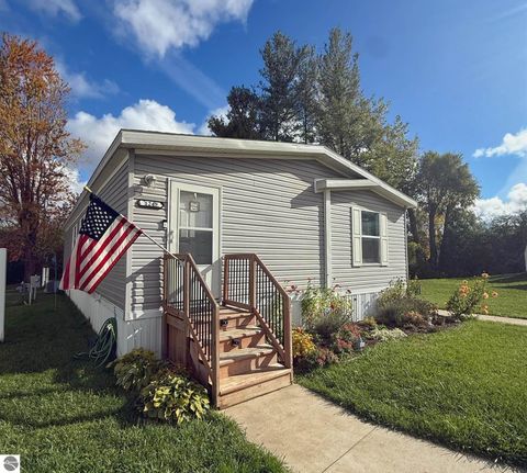 Tiny photo for 1249 Concord, Mt Pleasant, MI 48858 (MLS # 1939866)