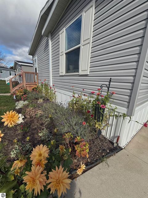 Tiny photo for 1249 Concord, Mt Pleasant, MI 48858 (MLS # 1939866)