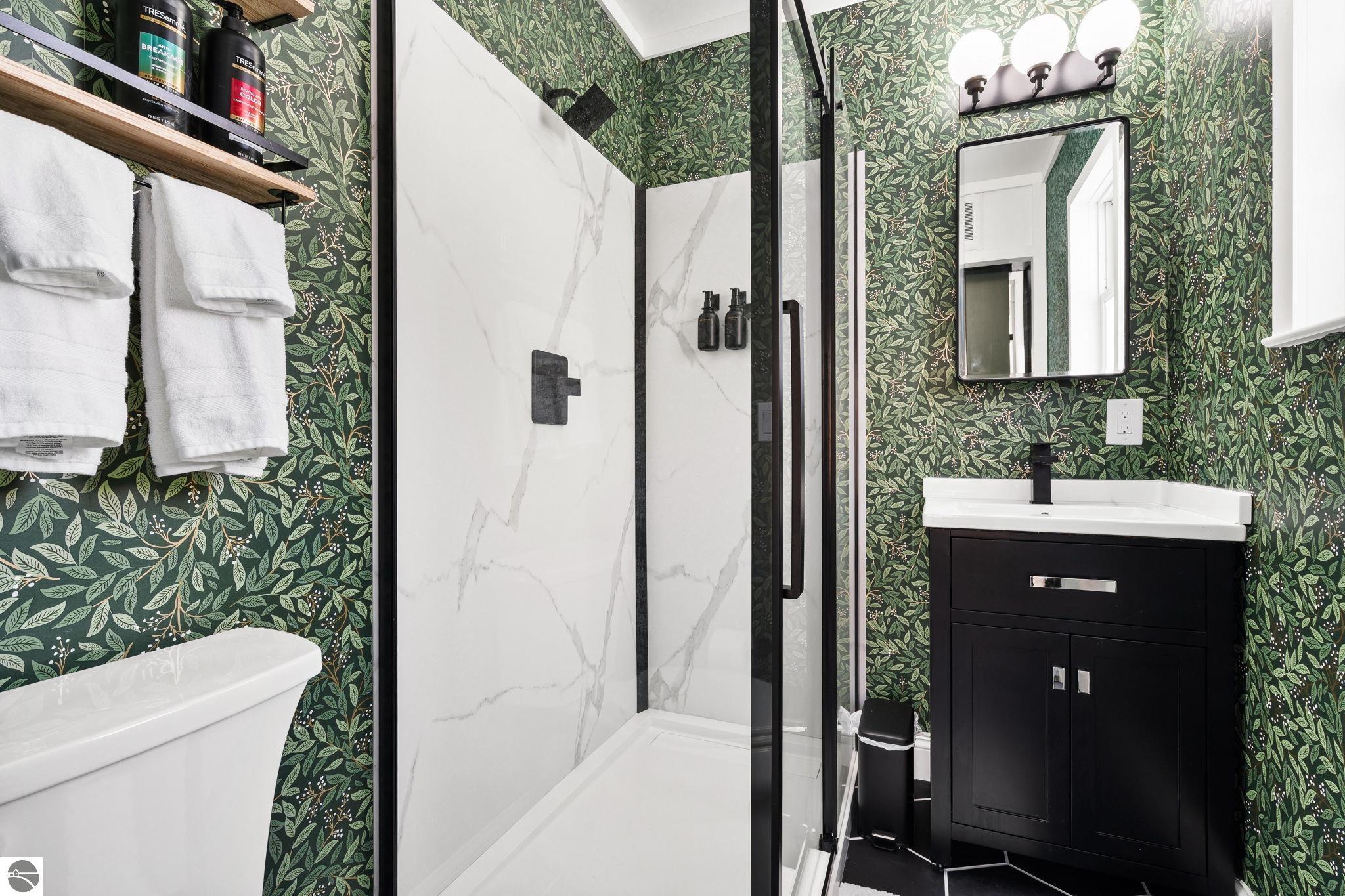 Bellaire, Michigan 49615, United States, 5 Bedrooms Bedrooms, ,4 BathroomsBathrooms,Residential,Active,253634