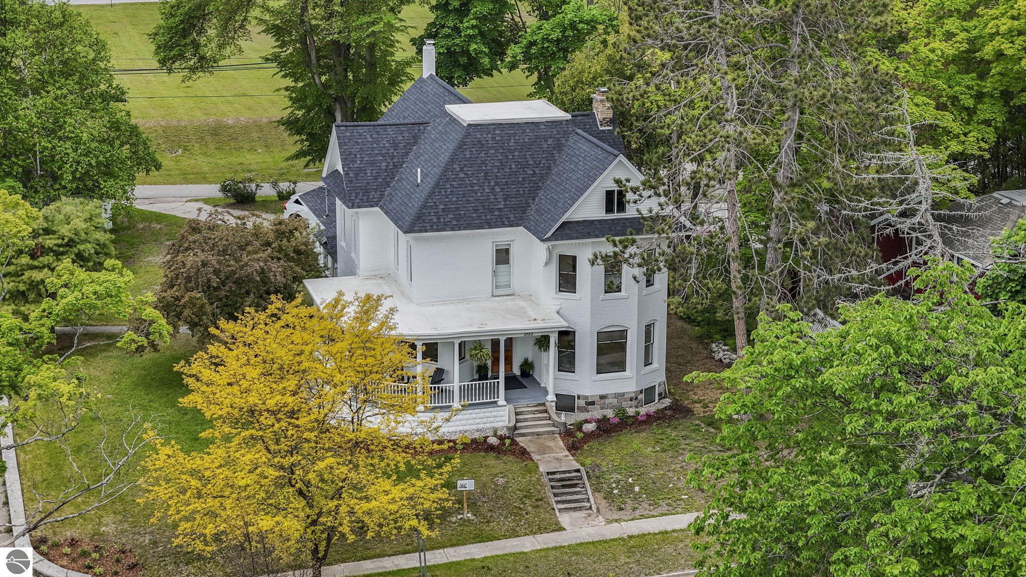 Bellaire, Michigan 49615, United States, 5 Bedrooms Bedrooms, ,4 BathroomsBathrooms,Residential,Active,253634