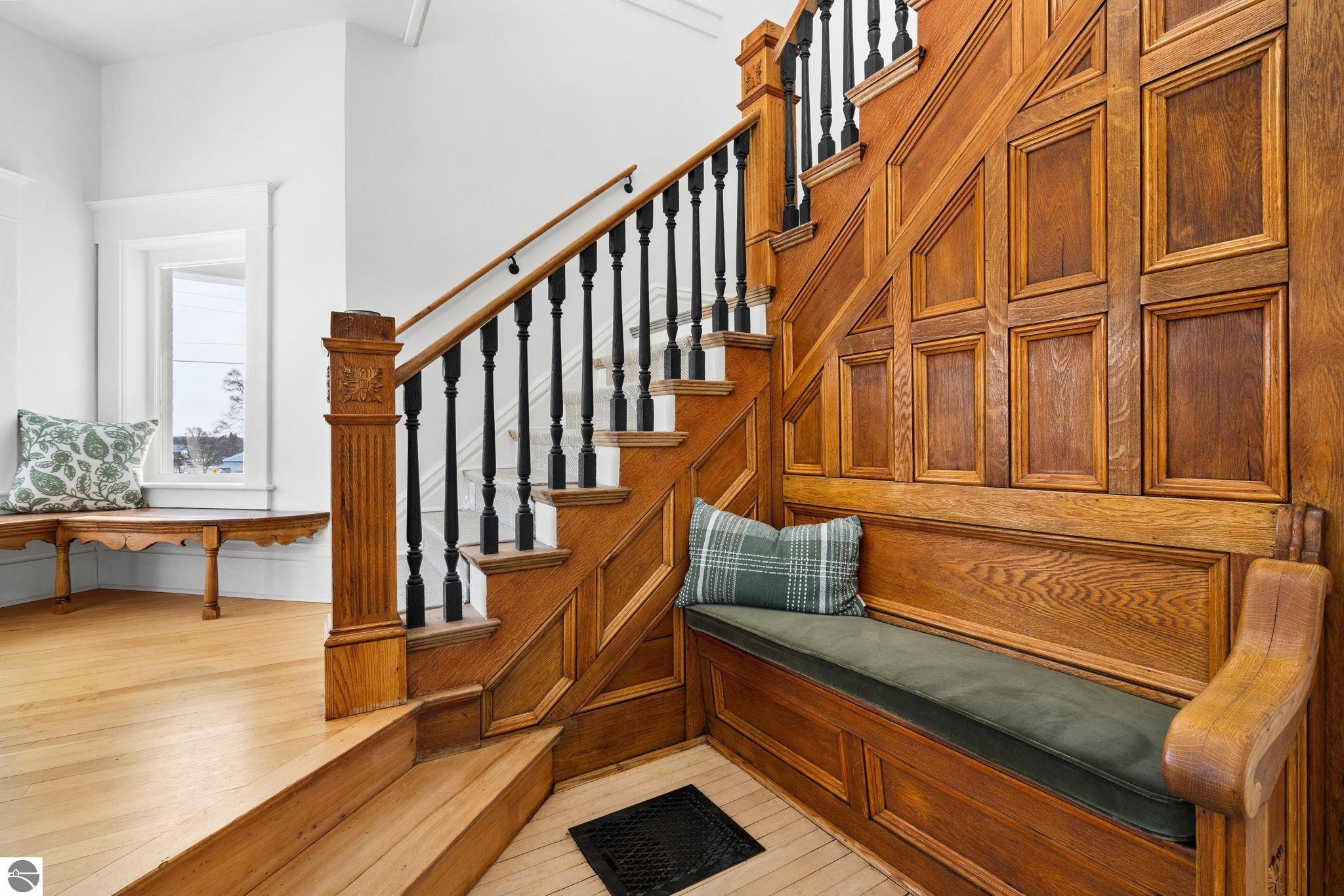 Bellaire, Michigan 49615, United States, 5 Bedrooms Bedrooms, ,4 BathroomsBathrooms,Residential,Active,253634