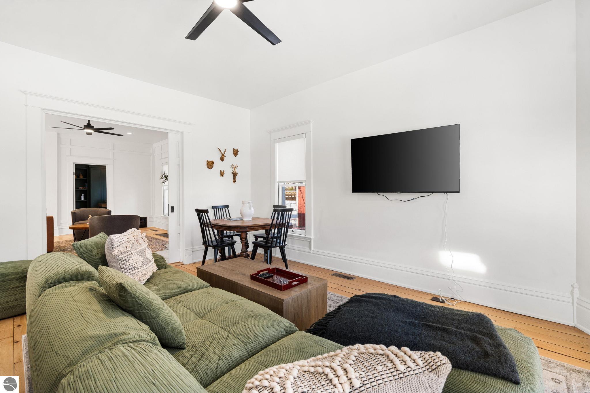 Bellaire, Michigan 49615, United States, 5 Bedrooms Bedrooms, ,4 BathroomsBathrooms,Residential,Active,253634