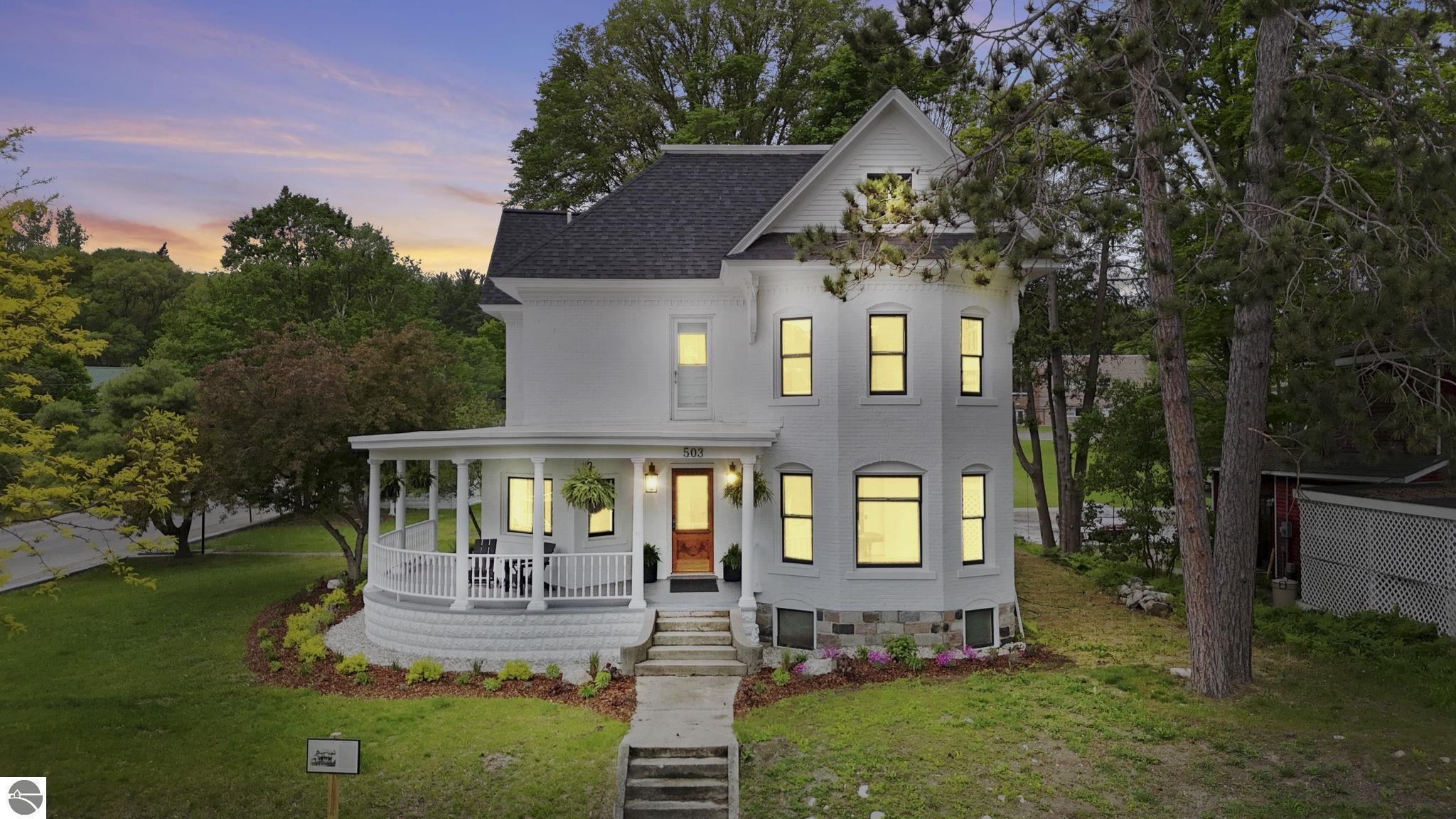 Bellaire, Michigan 49615, United States, 5 Bedrooms Bedrooms, ,4 BathroomsBathrooms,Residential,Active,253634