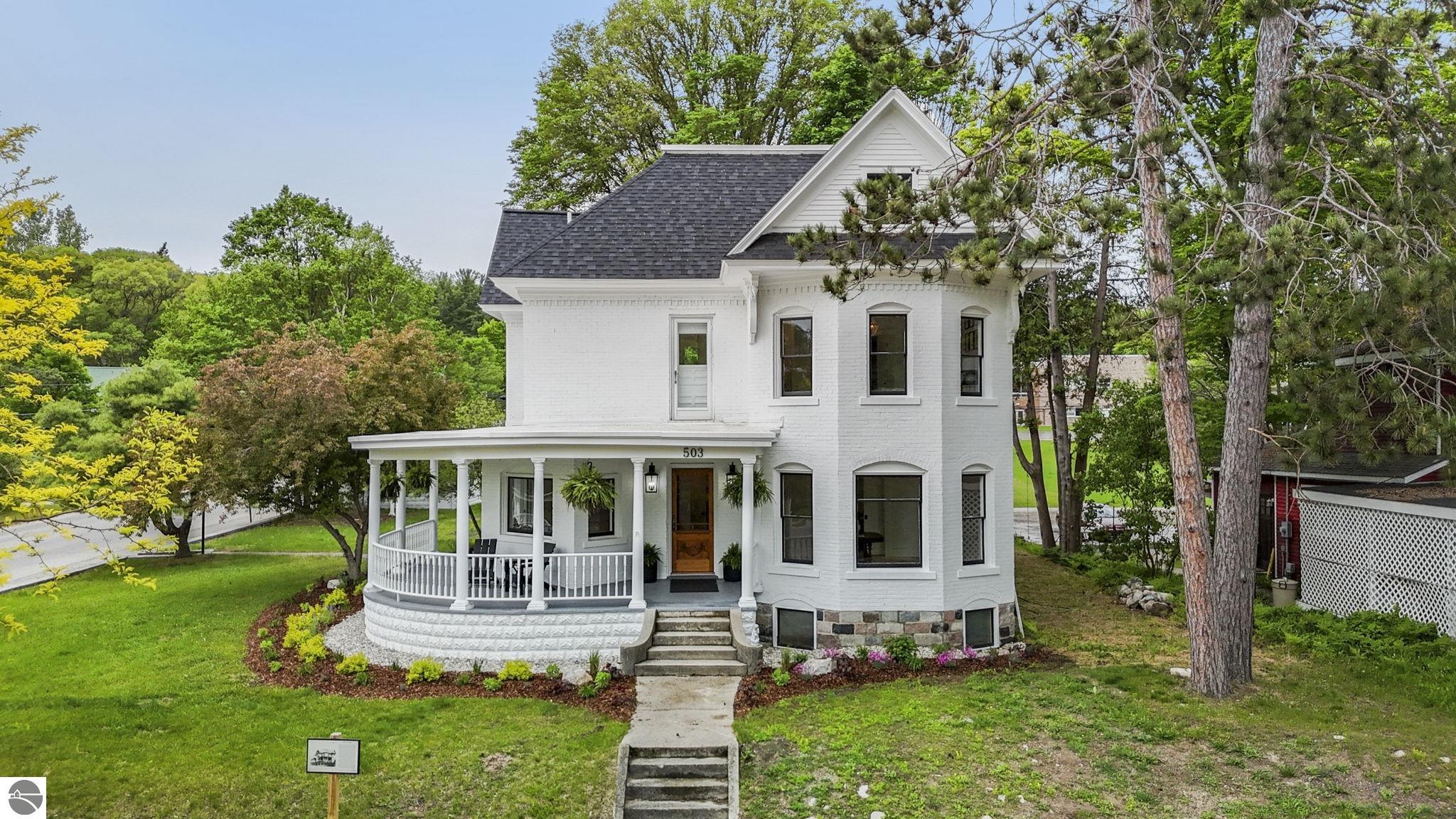 Bellaire, Michigan 49615, United States, 5 Bedrooms Bedrooms, ,4 BathroomsBathrooms,Residential,Active,253634 Bellaire, Michigan 49615, United States, 5 Bedrooms Bedrooms, ,4 BathroomsBathrooms,Residential,Active,253634