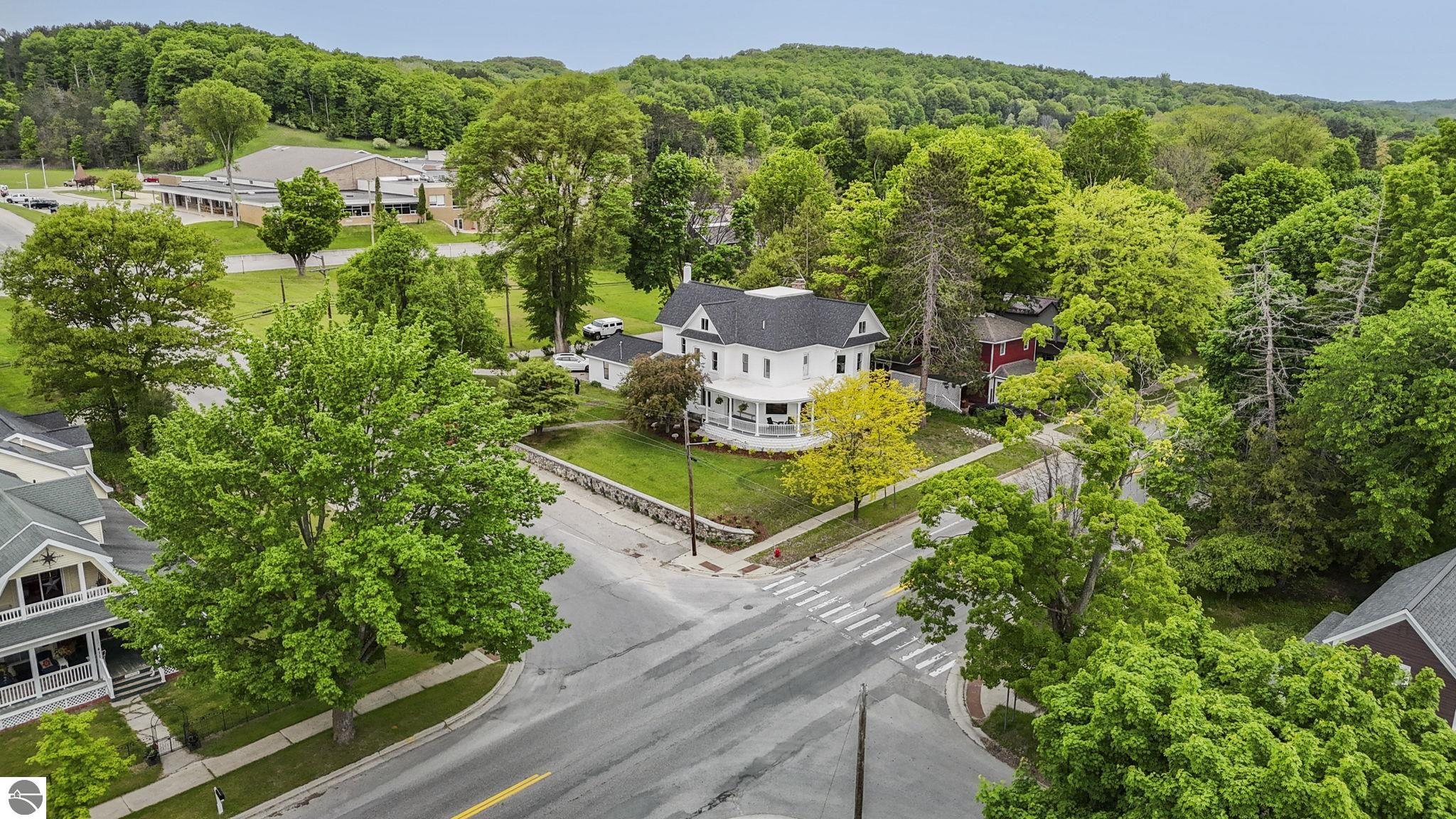 Bellaire, Michigan 49615, United States, 5 Bedrooms Bedrooms, ,4 BathroomsBathrooms,Residential,Active,253634