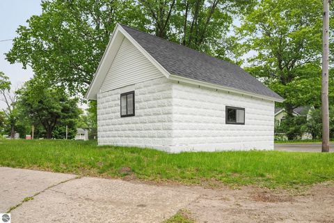 Tiny photo for 503 N Bridge Street, Bellaire, MI 49615 (MLS # 1941083)