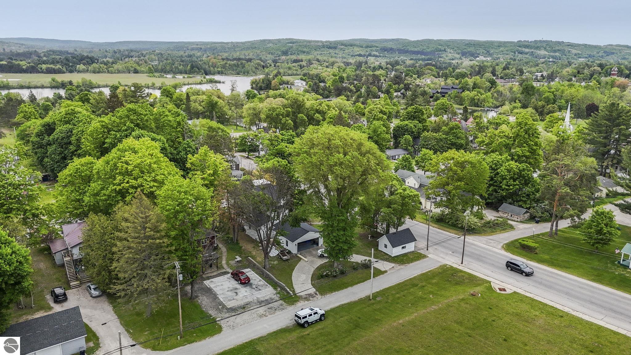 Bellaire, Michigan 49615, United States, 5 Bedrooms Bedrooms, ,4 BathroomsBathrooms,Residential,Active,253634