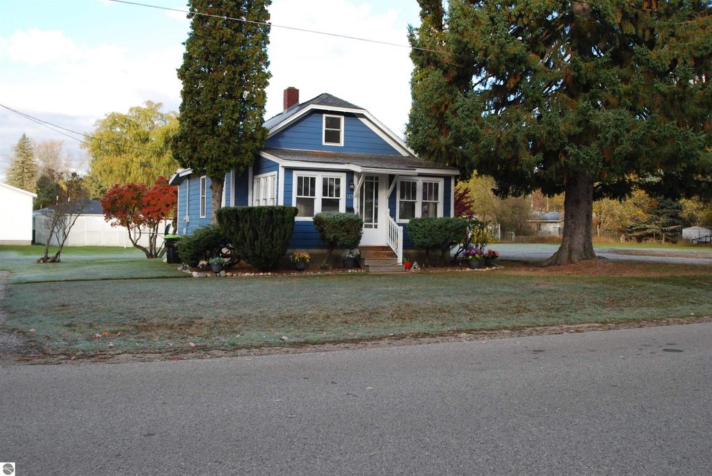 Photo of 369 N Third Street, West Branch, MI 48661 (MLS # 1939963)
