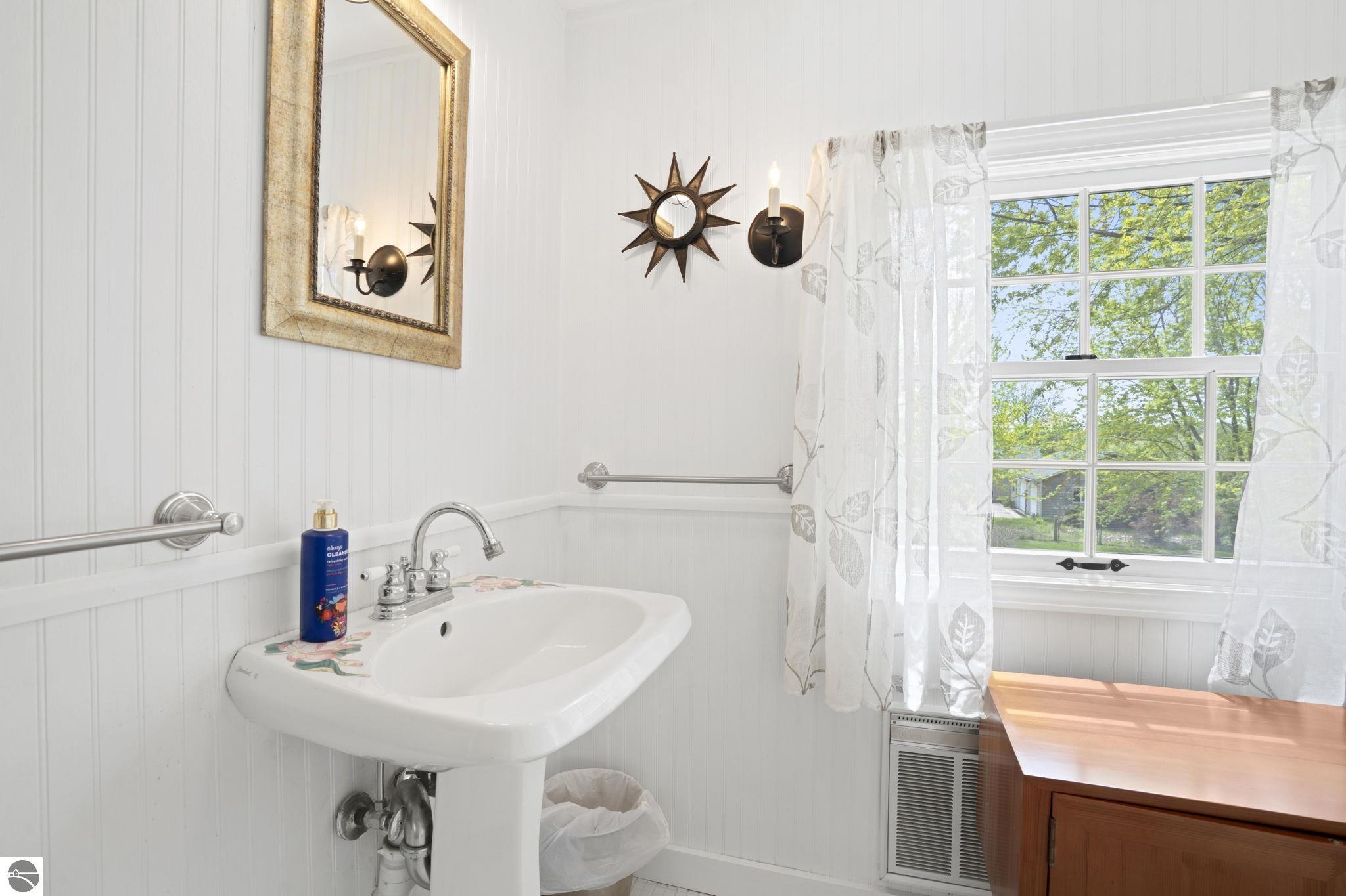 Ellsworth, Michigan 49729, United States, 2 Bedrooms Bedrooms, ,3 BathroomsBathrooms,Residential,Pending,141687