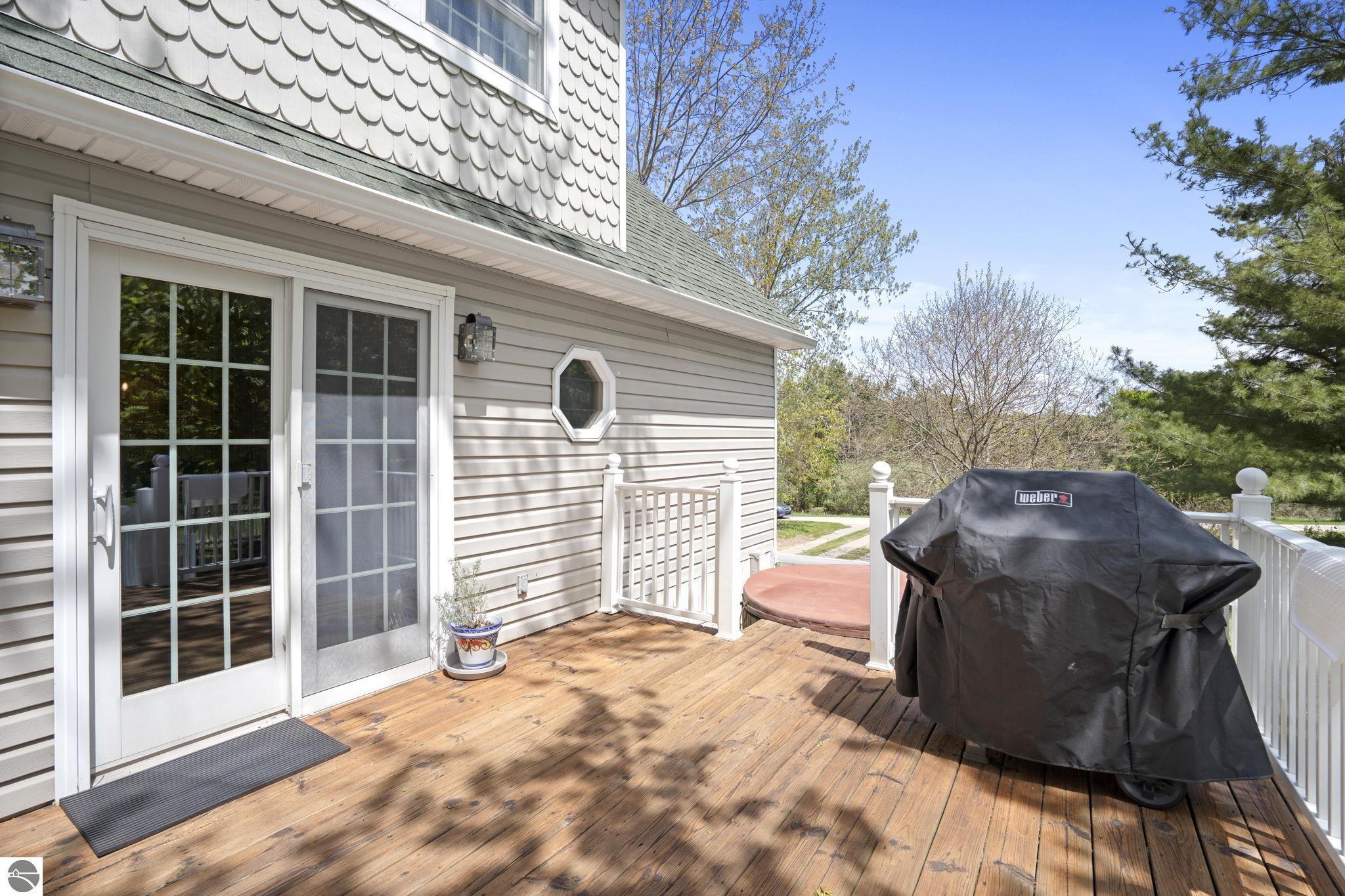 Ellsworth, Michigan 49729, United States, 2 Bedrooms Bedrooms, ,3 BathroomsBathrooms,Residential,Pending,141687