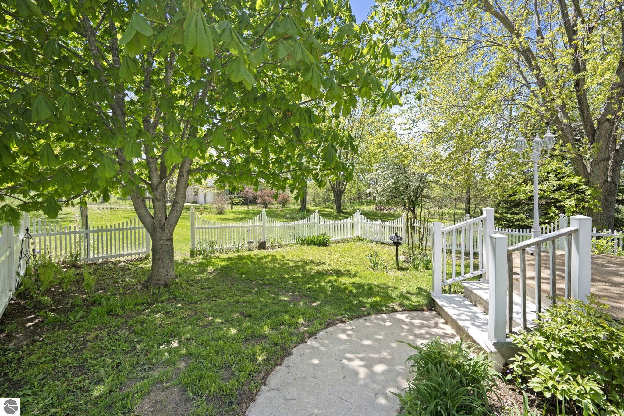 Ellsworth, Michigan 49729, United States, 2 Bedrooms Bedrooms, ,3 BathroomsBathrooms,Residential,Pending,141687