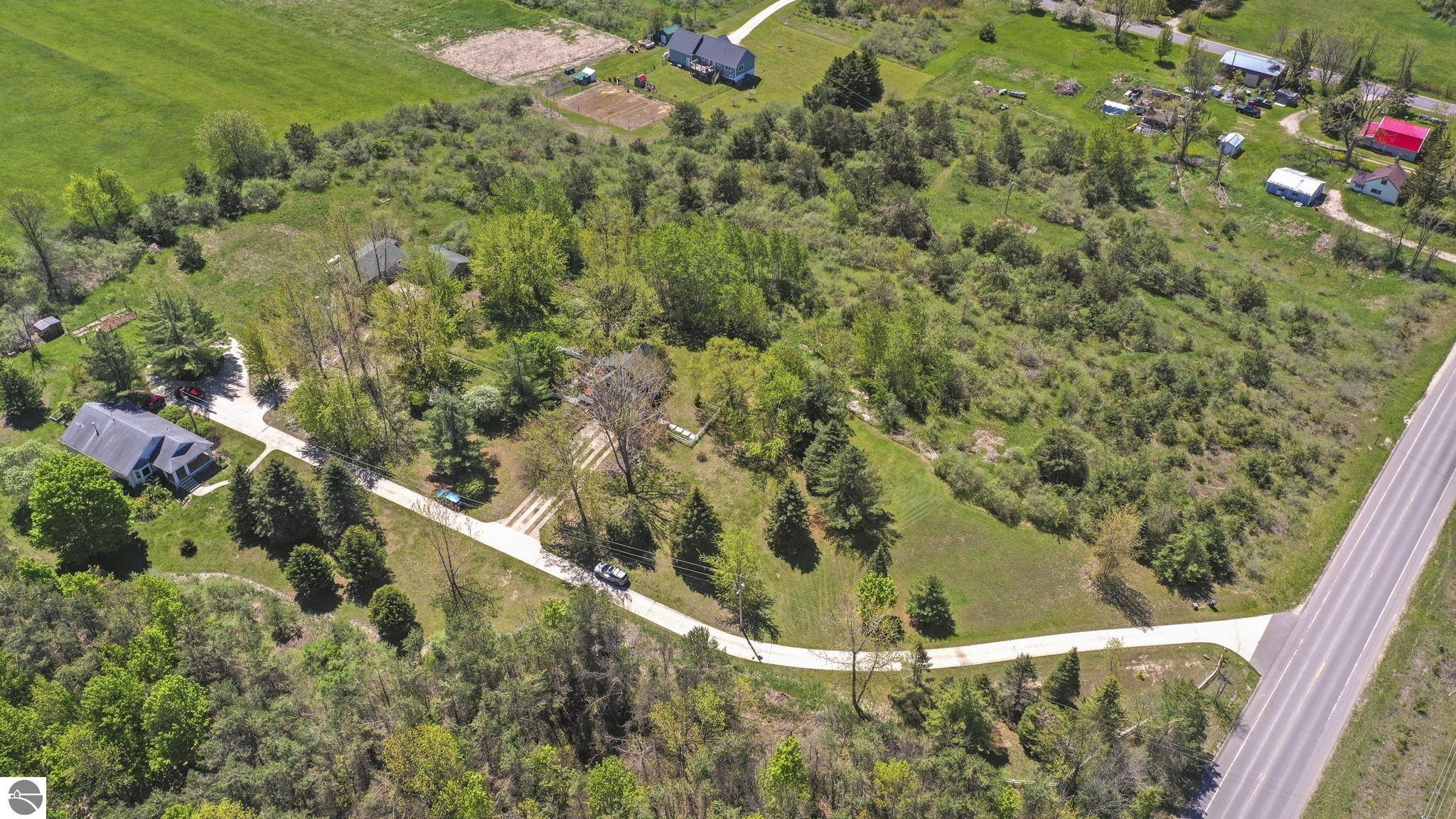 Ellsworth, Michigan 49729, United States, 2 Bedrooms Bedrooms, ,3 BathroomsBathrooms,Residential,Pending,141687