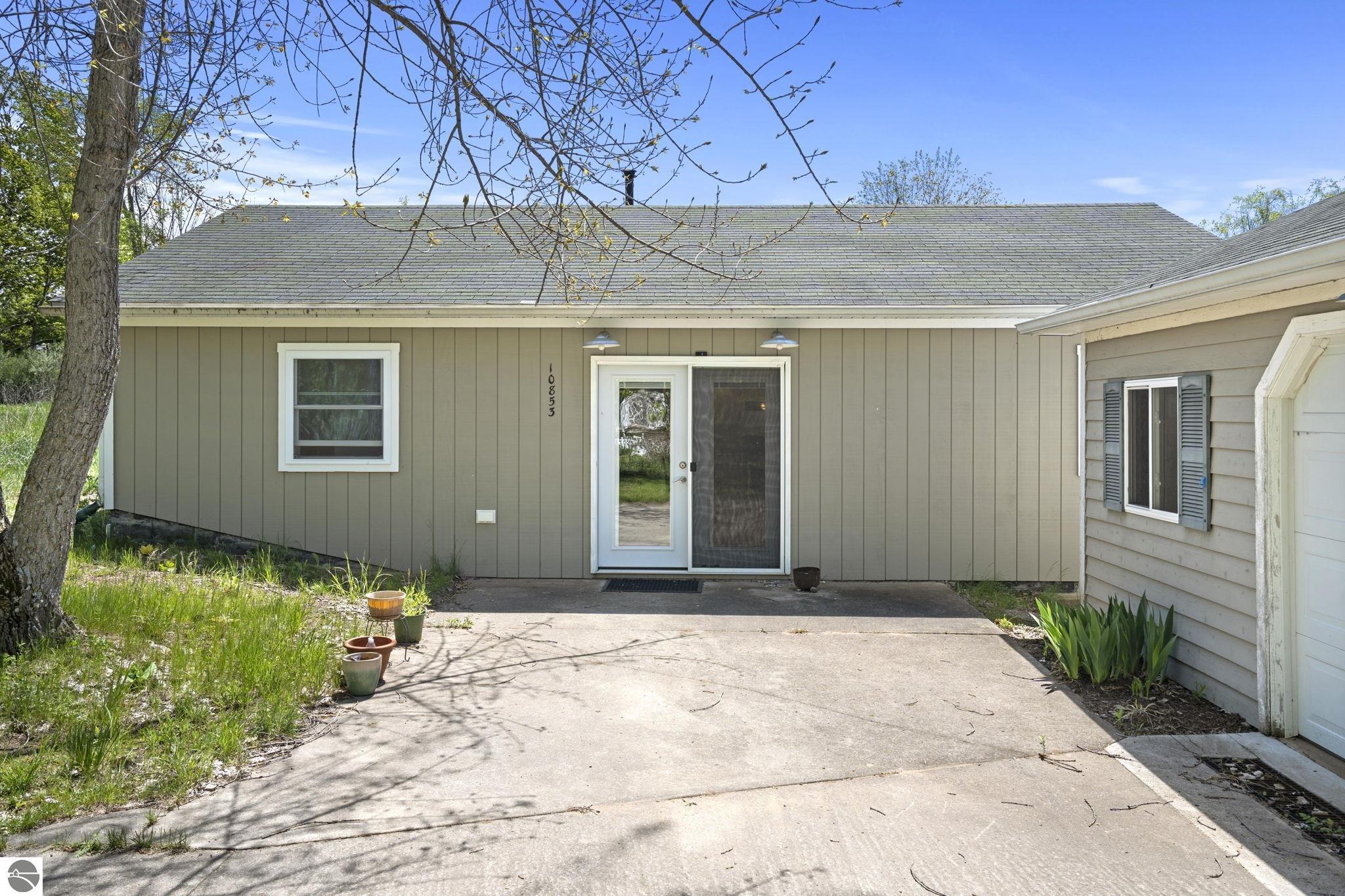 Ellsworth, Michigan 49729, United States, 2 Bedrooms Bedrooms, ,3 BathroomsBathrooms,Residential,Pending,141687