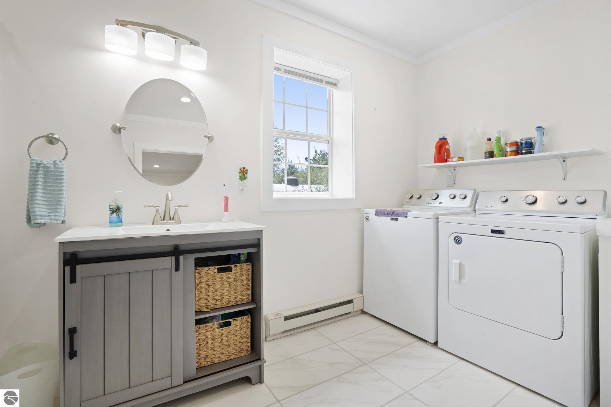 Ellsworth, Michigan 49729, United States, 2 Bedrooms Bedrooms, ,3 BathroomsBathrooms,Residential,Pending,141687