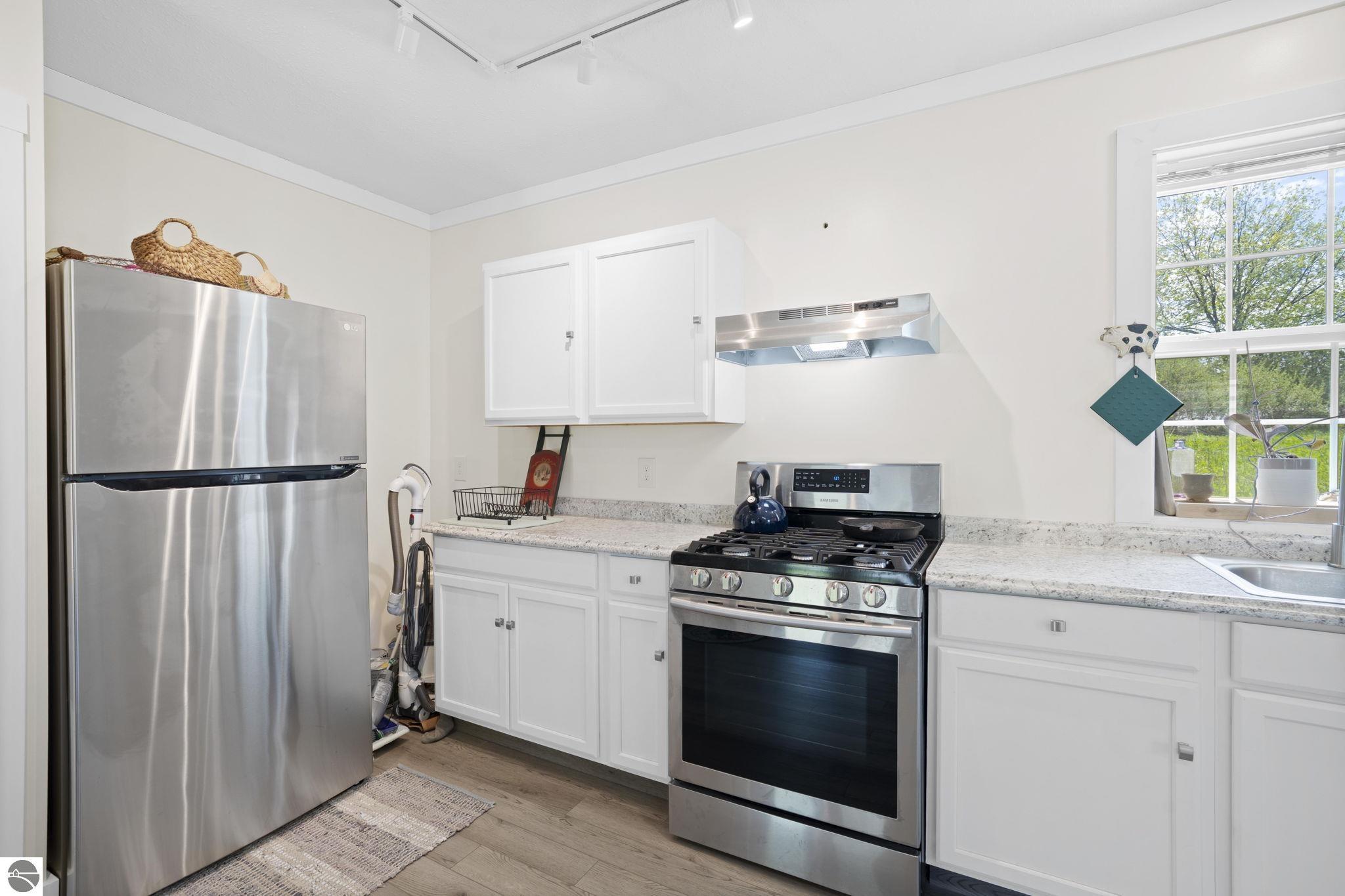 Ellsworth, Michigan 49729, United States, 2 Bedrooms Bedrooms, ,3 BathroomsBathrooms,Residential,Pending,141687