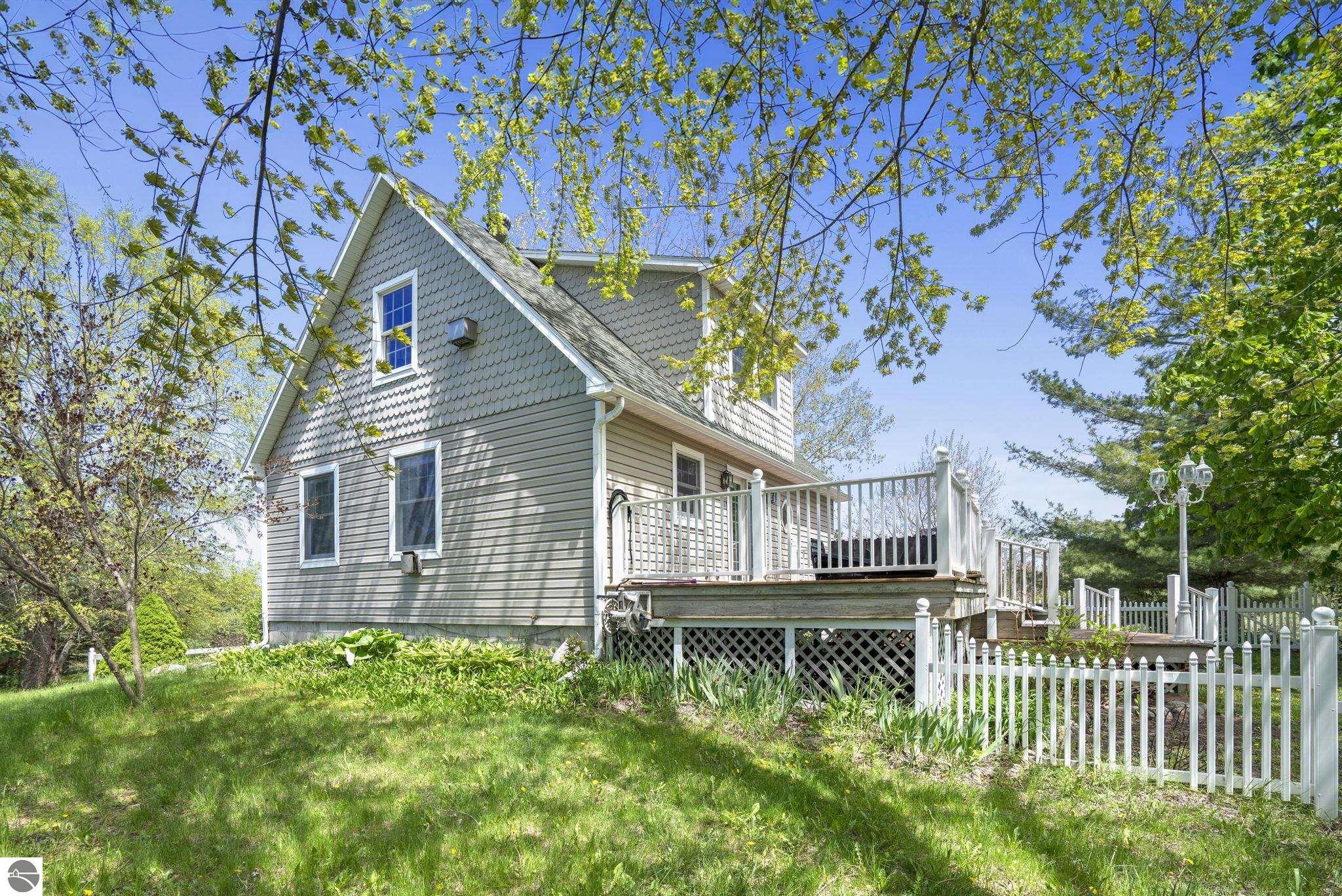 Ellsworth, Michigan 49729, United States, 2 Bedrooms Bedrooms, ,3 BathroomsBathrooms,Residential,Pending,141687