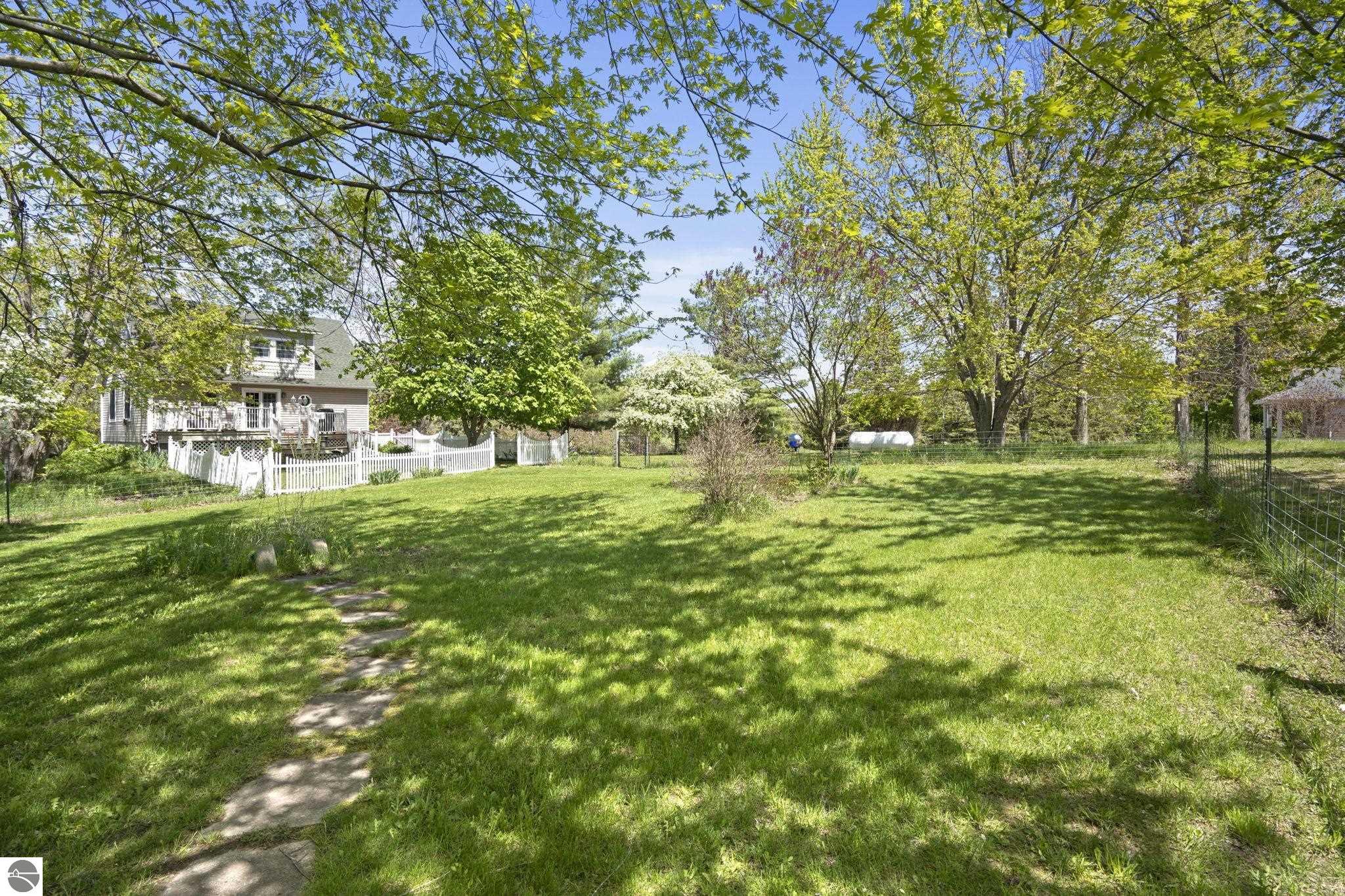 Ellsworth, Michigan 49729, United States, 2 Bedrooms Bedrooms, ,3 BathroomsBathrooms,Residential,Pending,141687