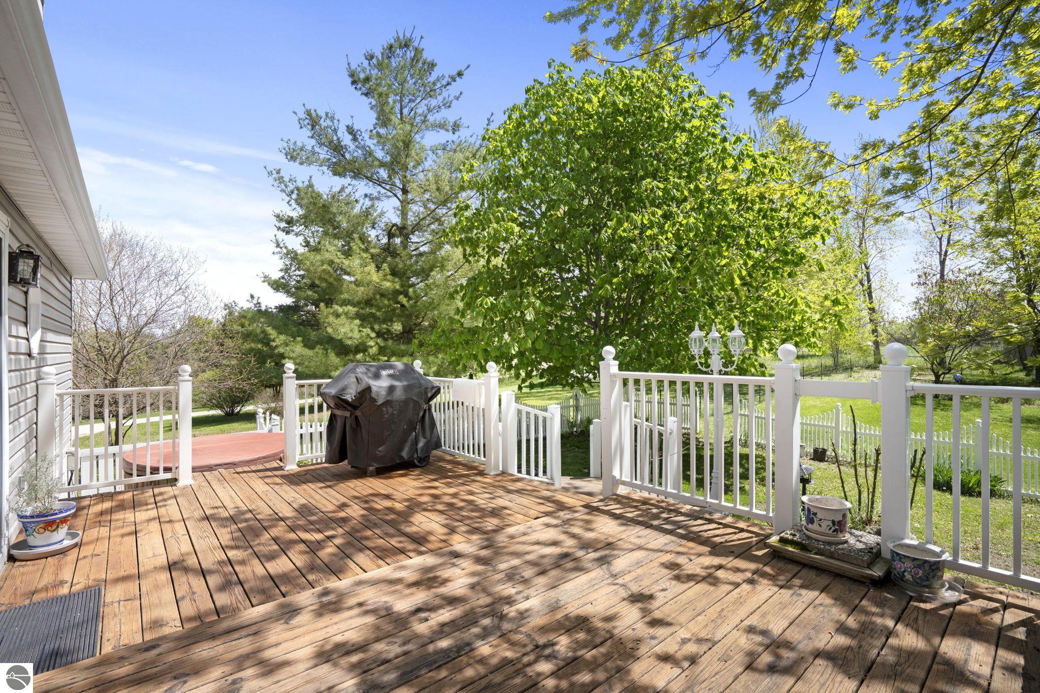 Ellsworth, Michigan 49729, United States, 2 Bedrooms Bedrooms, ,3 BathroomsBathrooms,Residential,Pending,141687