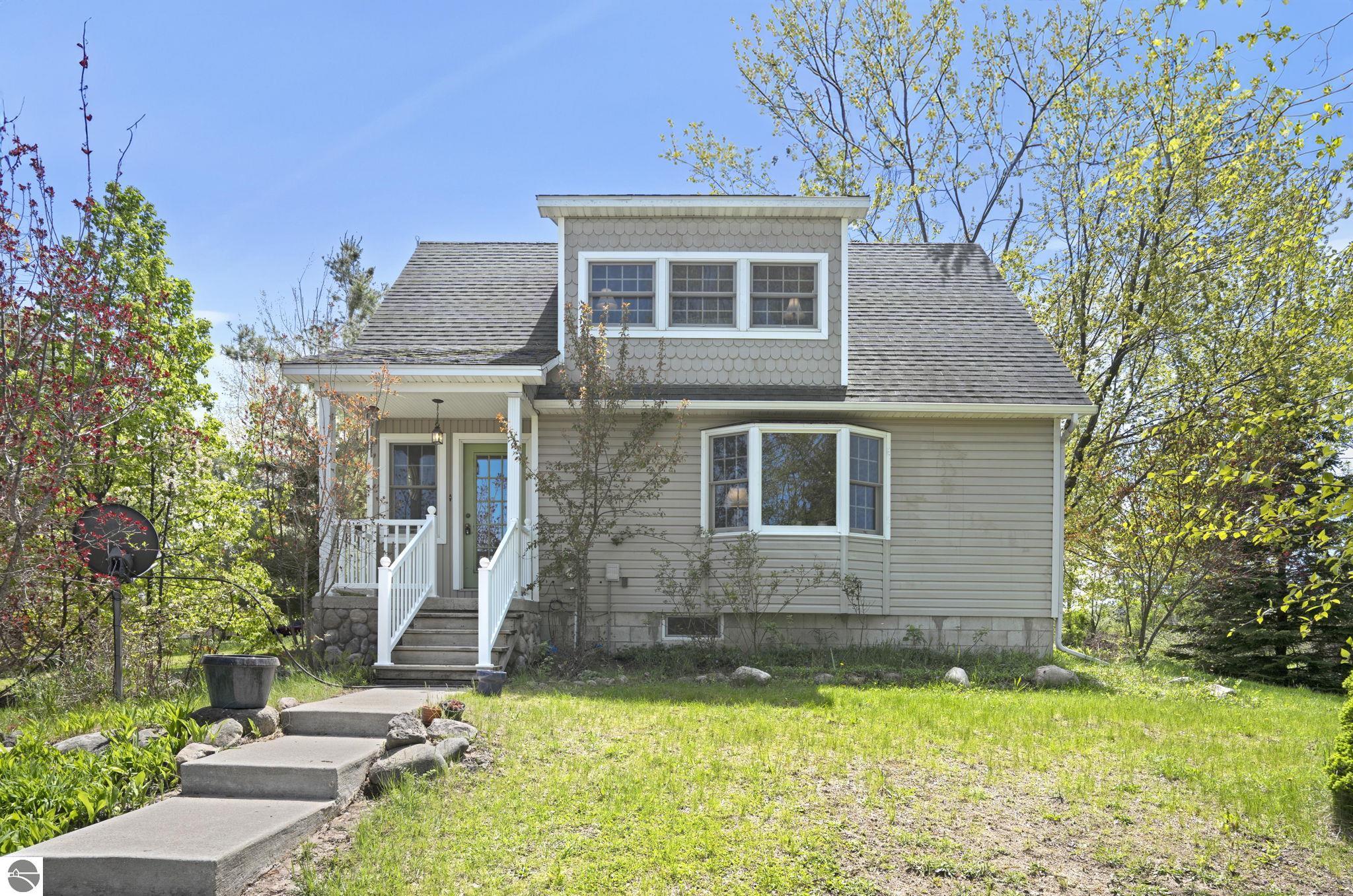 Ellsworth, Michigan 49729, United States, 2 Bedrooms Bedrooms, ,3 BathroomsBathrooms,Residential,Pending,141687