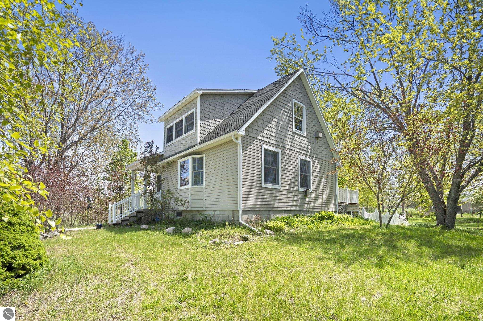 Ellsworth, Michigan 49729, United States, 2 Bedrooms Bedrooms, ,3 BathroomsBathrooms,Residential,Pending,141687