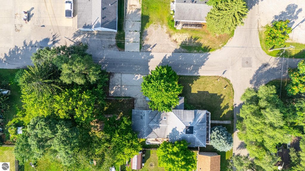 Photo of 210 Cherry, Harrison, MI 48625 (MLS # 1938090)