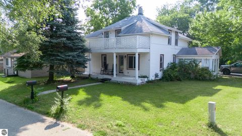 Photo of 210 Cherry, Harrison, MI 48625 (MLS # 1938090)