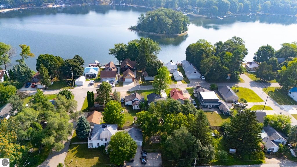 Photo of 210 Cherry, Harrison, MI 48625 (MLS # 1938090)