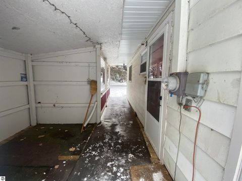 Tiny photo for 1240 Quigley Road, West Branch, MI 48661 (MLS # 1940949)