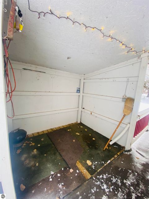 Tiny photo for 1240 Quigley Road, West Branch, MI 48661 (MLS # 1940949)