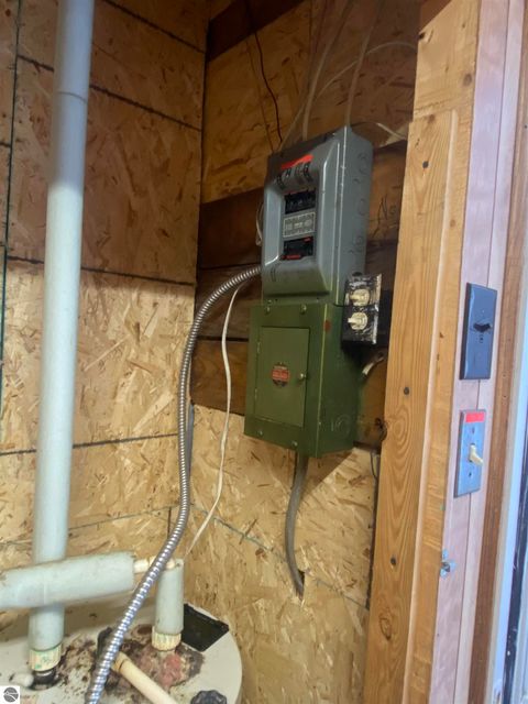 Tiny photo for 1240 Quigley Road, West Branch, MI 48661 (MLS # 1940949)