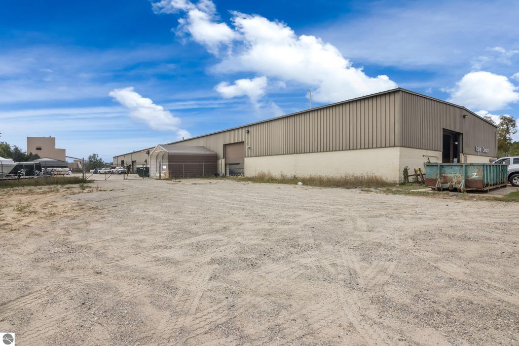 Photo of 1500 Ron Wilson Drive, Cadillac, MI 49601 (MLS # 1938829)