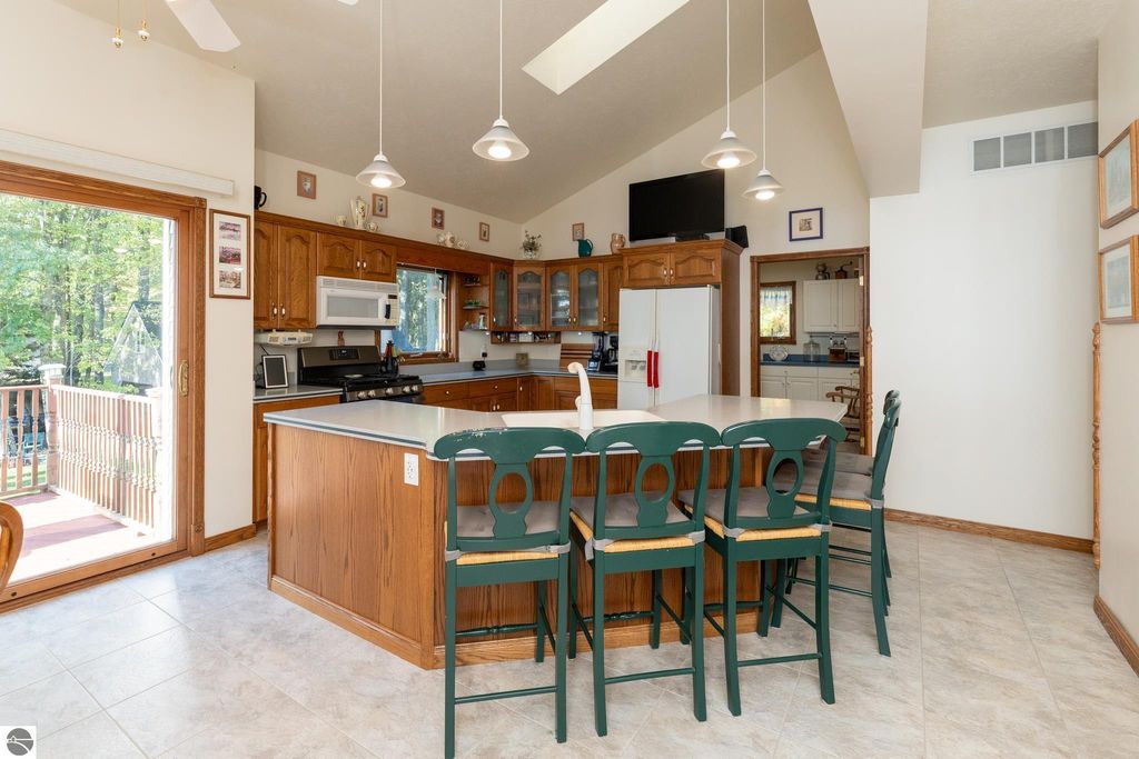 Photo of 11076 N Shore Drive, Lake, MI 48632 (MLS # 1939167)