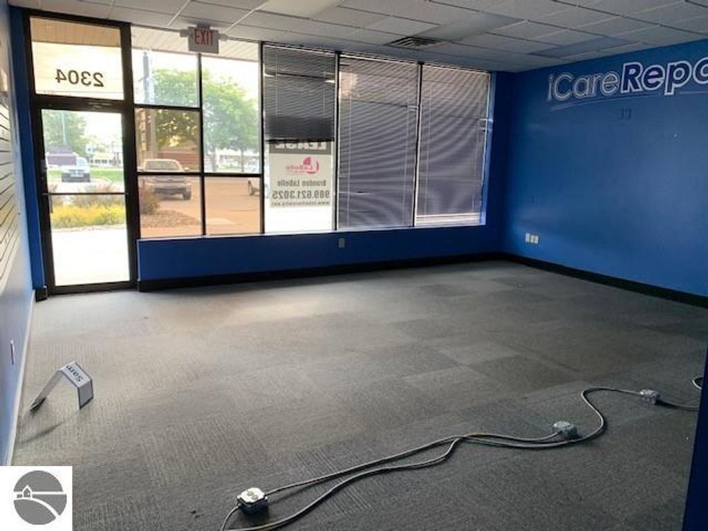 Photo of 2304 S Mission Street, Mt Pleasant, MI 48858 (MLS # 1921959)