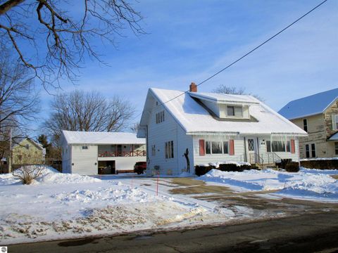 Photo of 430 Bridge Avenue, Alma, MI 48801 (MLS # 1941200)