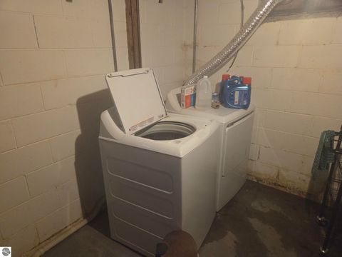 Tiny photo for 818 E Chippewa Street, Mt Pleasant, MI 48858 (MLS # 1941283)