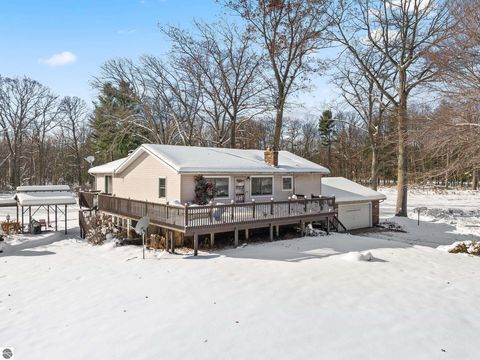 Tiny photo for 3175 Strand Road, Muskegon, MI 49445 (MLS # 1941121)