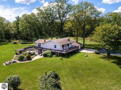 Tiny photo for 3175 Strand Road, Muskegon, MI 49445 (MLS # 1941121)