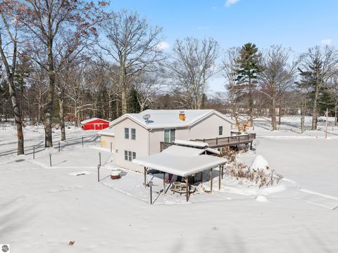 Photo of 3175 Strand Road, Muskegon, MI 49445 (MLS # 1941121)