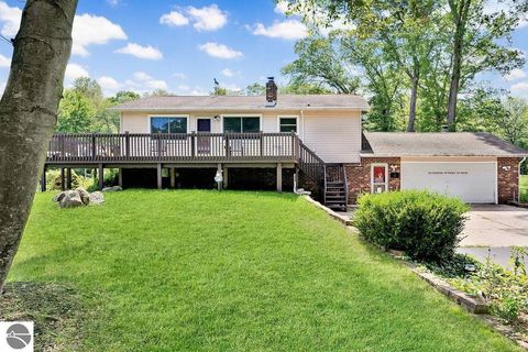 Tiny photo for 3175 Strand Road, Muskegon, MI 49445 (MLS # 1941121)