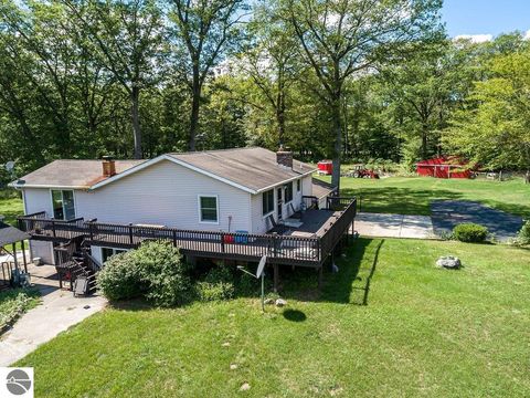 Tiny photo for 3175 Strand Road, Muskegon, MI 49445 (MLS # 1941121)