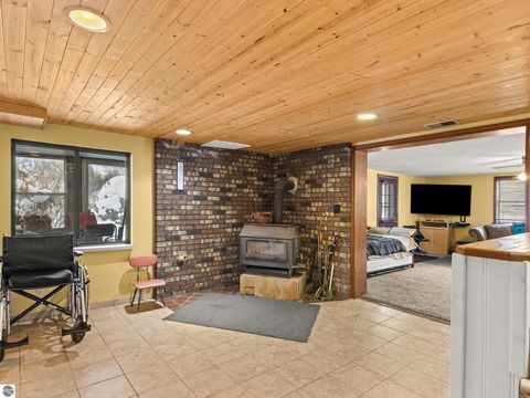 Tiny photo for 3175 Strand Road, Muskegon, MI 49445 (MLS # 1941121)