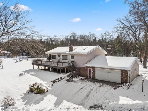 Tiny photo for 3175 Strand Road, Muskegon, MI 49445 (MLS # 1941121)