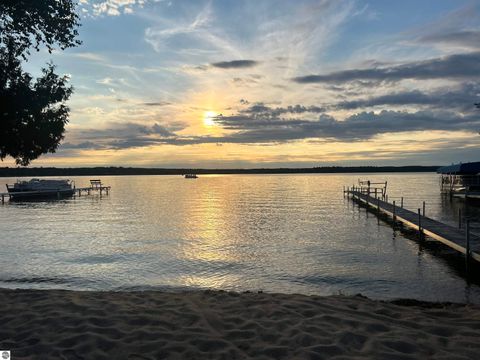 Tiny photo for 42114246 E Shore Drive NE, Kalkaska, MI 49646 (MLS # 1936874)