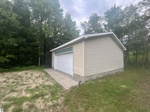 Tiny photo for 42114246 E Shore Drive NE, Kalkaska, MI 49646 (MLS # 1936874)