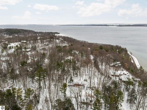 Tiny photo for 3019 Ishpeming Trail, Traverse City, MI 49686 (MLS # 1941166)