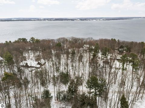 Tiny photo for 3019 Ishpeming Trail, Traverse City, MI 49686 (MLS # 1941166)